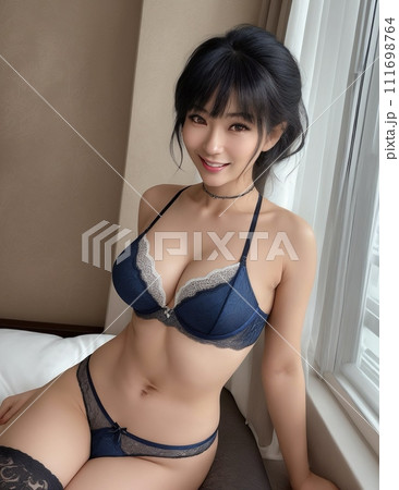 ランジェリーの女性 ランジェリーの女性 111698764