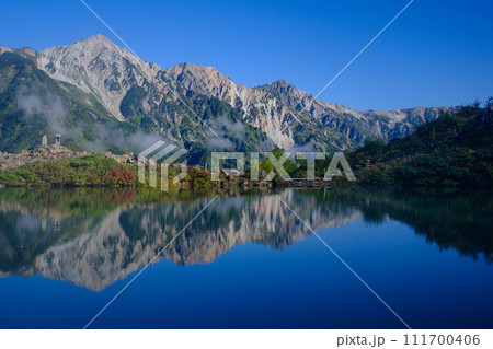 【唐松岳】八方池から見た白馬三山_02 111700406