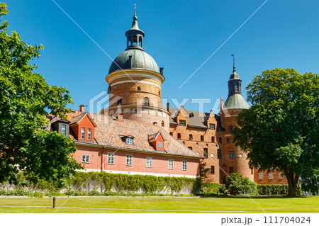 View of royal Gripsholms castle in Mariefred, Sweden View of royal Gripsholms castle in Mariefred, Sweden 111704024