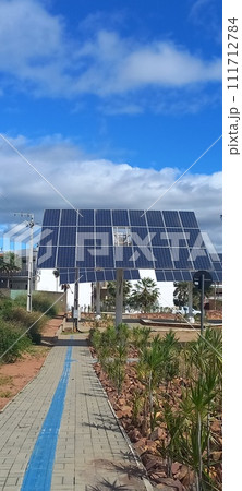 Sun capture plate for generating energy through the panels, with angular movement for greater efficiency Sun capture plate for generating energy through the panels, with angular movement for greater efficiency 111712784