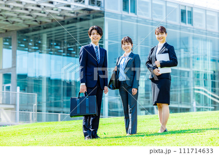 就活生　ビジネスイメージ 111714633