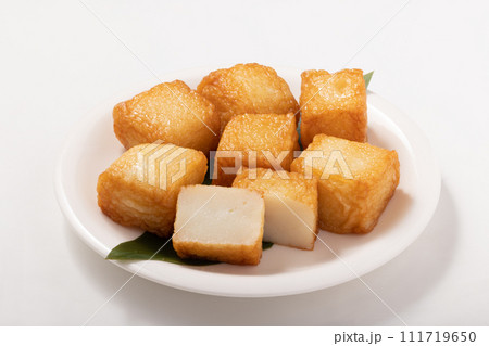 厚揚げキューブかまぼこ 厚揚げキューブかまぼこ 111719650