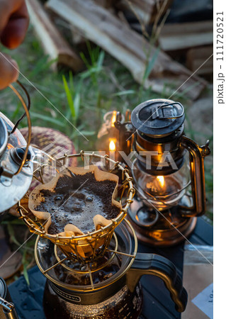 キャンプコーヒー ドリップコーヒー コーヒー 野営 自然 キャンプコーヒー ドリップコーヒー コーヒー 野営 自然 111720521