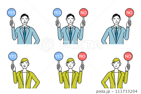 スーツ姿の男性と女性(中年、社長、上司)のシンプルな線画イラスト、試験の解答、正解と不正解のセット スーツ姿の男性と女性(中年、社長、上司)のシンプルな線画イラスト、試験の解答、正解と不正解のセット 111733204