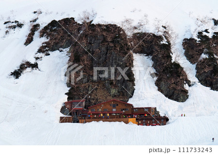 【日本の山小屋】長野県・奥穂高岳・涸沢小屋（2017年） 111733243