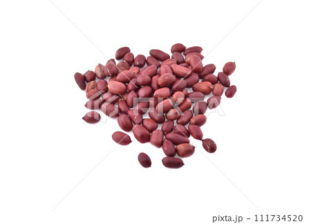 Peanuts isolated on white background 111734520
