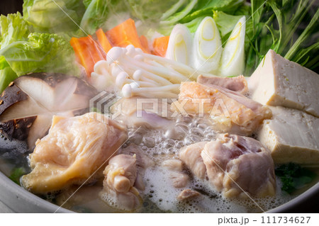 水炊き〜鶏鍋  111734627