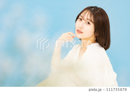 若い女性 20代 ビューティー 若い女性 20代 ビューティー 111735879