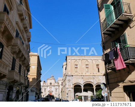 イタリア・パレルモ市　 サンタ・マリア・ラ・ノヴァ教会 111737671