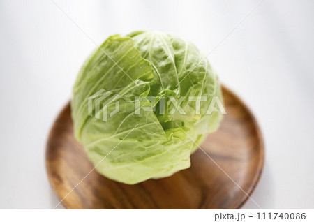 規格外野菜、出荷出来ないキャベツ 規格外野菜、出荷出来ないキャベツ 111740086