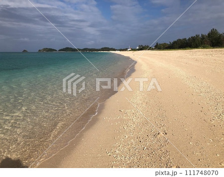 綺麗な海　沖縄　オクマ 111748070