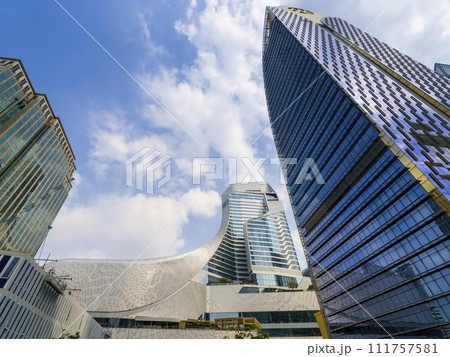 バンコク中心部の高層ビル群・パーク ハイアット バンコク / Bangkok, Thailand 111757581