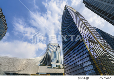 バンコク中心部の高層ビル群・パーク ハイアット バンコク / Bangkok, Thailand 111757582