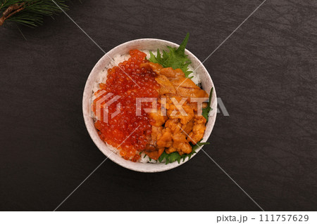 うにいくら丼 うにいくら丼 111757629