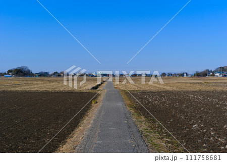 埼玉県松伏町の風景2024年2月 111758681