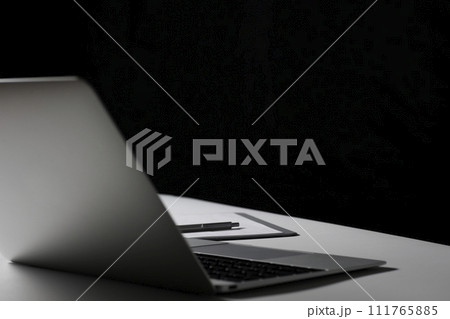 医師の説明 111765885