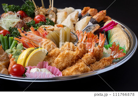 オードブル　Assorted hors d'oeuvres 111766878