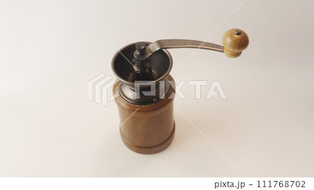 木のコーヒーミル 木のコーヒーミル 111768702