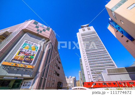 日本の東京都市景観 東京メトロ 後楽園駅や駅を出た丸ノ内線、文京区役所などを望む＝2月14日 111774672