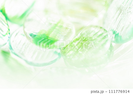 おはじき・爽やか 背景素材 111776914