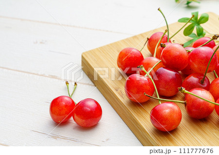 さくらんぼ （山形県産 佐藤錦） 111777676