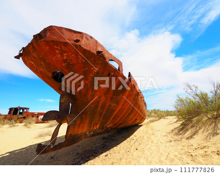 トルクメニスタンの船の墓場 111777826