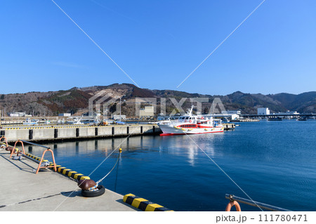 宮城 女川町と出島江島の離島航路 111780471
