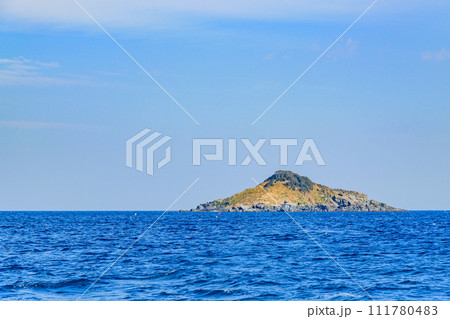 宮城 女川町と出島江島の離島航路 宮城 女川町と出島江島の離島航路 111780483