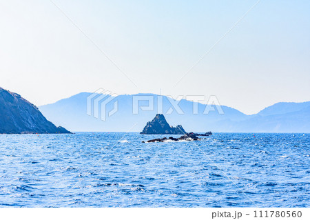 宮城 女川町と出島江島の離島航路 111780560