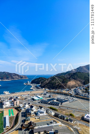 宮城 女川湾を望む 111781449