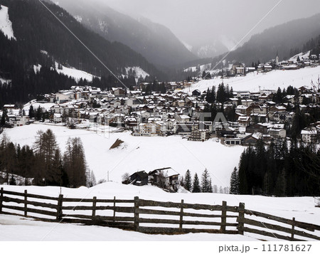 la villa village badia valley view on winter season dolomites Italy on snowy day 111781627