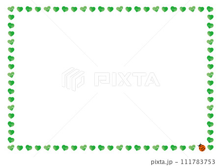幸せのクローバーの葉っぱに縁どられたフレーム 111783753