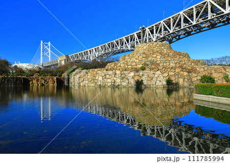 【香川県】快晴の瀬戸大橋（瀬戸大橋記念公園） 111785994