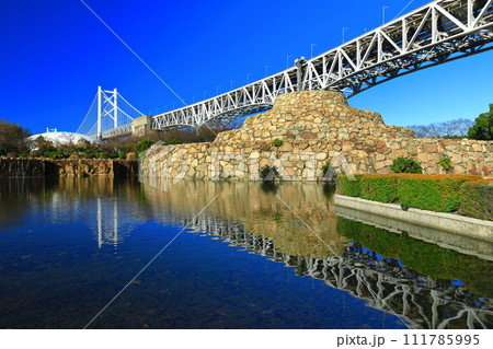 【香川県】快晴の瀬戸大橋（瀬戸大橋記念公園） 111785995