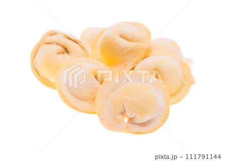 dumplings isolated 111791144