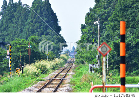 只見線 魚沼田中駅と周辺の風景 只見線 魚沼田中駅と周辺の風景 111798249