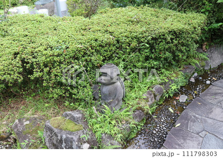 湯布院、温泉、イメージ、旅館 湯布院、温泉、イメージ、旅館 111798303