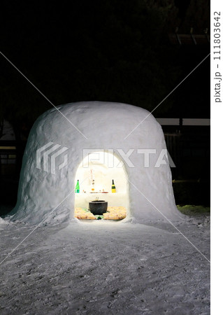 横手の雪まつり　木戸五郎兵衛村　ライトアップ 111803642