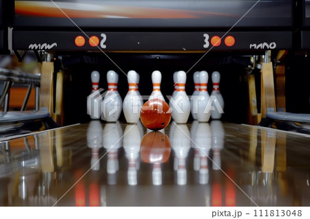 ボウリング場 111813048
