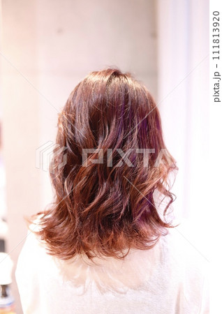 白髪染めハイライト暖色ミディアムスタイル! 白髪染めハイライト暖色ミディアムスタイル! 111813920