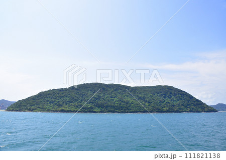 佐賀県唐津東港から長崎県壱岐市印通寺港までの船旅風景(2022年) 111821138