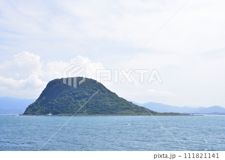 佐賀県唐津東港から長崎県壱岐市印通寺港までの船旅風景(2022年) 111821141