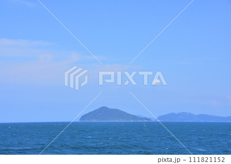 佐賀県唐津東港から長崎県壱岐市印通寺港までの船旅風景(2022年) 111821152