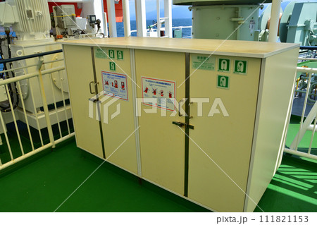 佐賀県唐津東港から長崎県壱岐市印通寺港までの船旅風景(2022年) 佐賀県唐津東港から長崎県壱岐市印通寺港までの船旅風景(2022年) 111821153