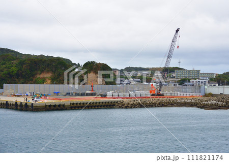 佐賀県唐津東港から長崎県壱岐市印通寺港までの船旅風景(2022年) 111821174