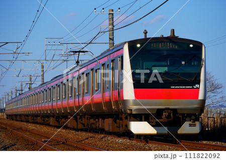 【E233系5000番台】京葉線外房線直通　快速・上総一ノ宮行き 111822092