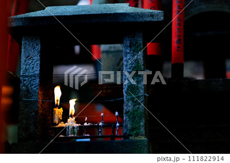 京都府 京都市 伏見稲荷神社 関西 近畿地方 鳥居 夏 観光 神社 仏閣 寺 伝統文化 赤 参拝 京都府 京都市 伏見稲荷神社 関西 近畿地方 鳥居 夏 観光 神社 仏閣 寺 伝統文化 赤 参拝 111822914