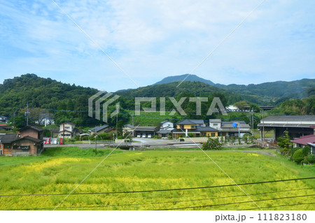 唐津線多久駅から西唐津駅までの車窓風景 111823180