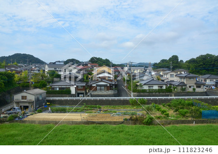 唐津線多久駅から西唐津駅までの車窓風景 111823246