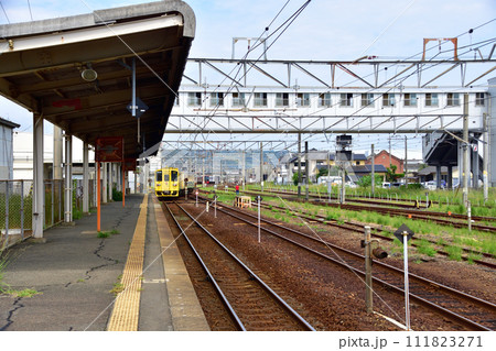 唐津線多久駅から西唐津駅までの車窓風景 唐津線多久駅から西唐津駅までの車窓風景 111823271